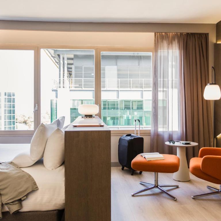 Novotel Campo De Las Naciones - Junior Queen Suite - Plaza Building - 5