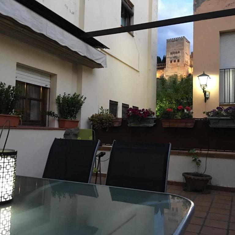 UN VERGEL AL PIE DE LA ALHAMBRA. Enjoy it now!! - Apartment with Terrace - 1