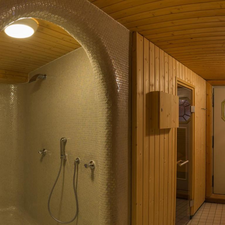 Hotel Ehrenreich - Doppelzimmer mit eigenem Bad - 3