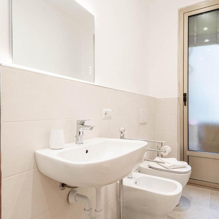 Darsena Flexyrent - Appartamento con 2 Camere da Letto - 52