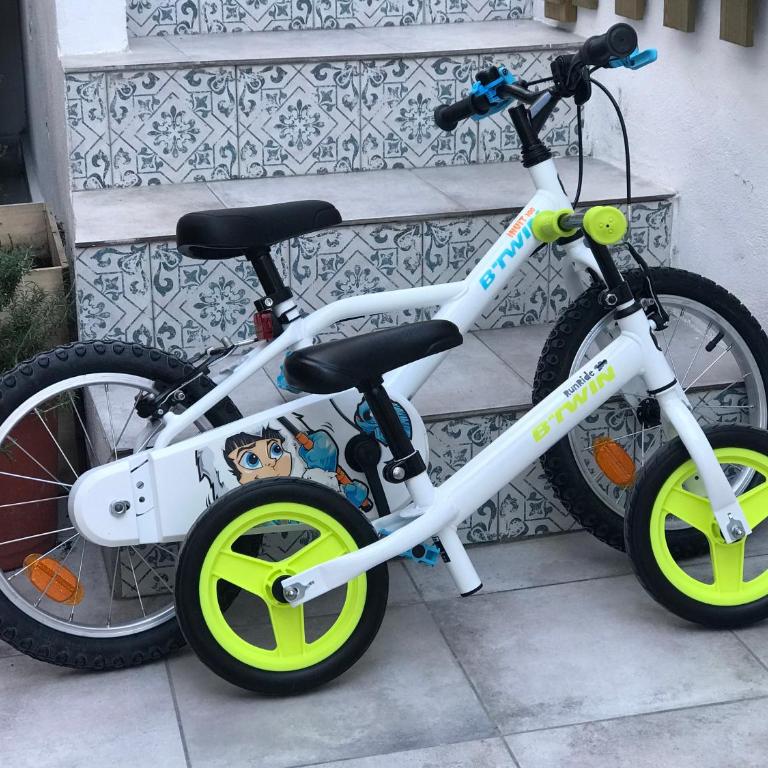 Malaga Beach House, 2 city bikes, 2 children's bikes, WiFi, BIG terrace, BBQ, Family, Childfriendly - Two-Bedroom House - 7