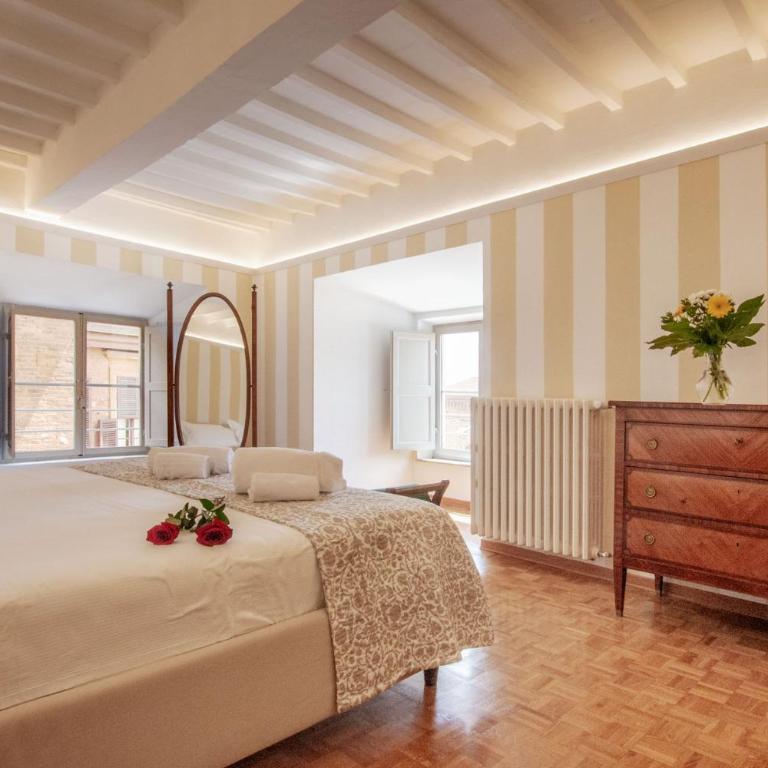Palazzo Chigi Zondadari - Appartamento con 3 Camere da Letto - 13