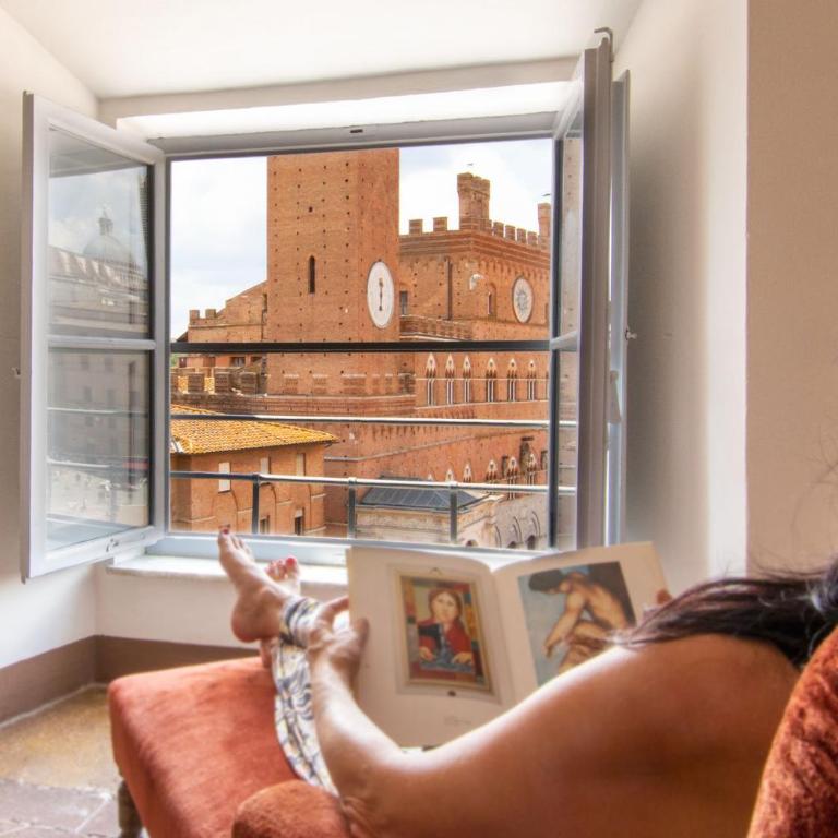 Palazzo Chigi Zondadari - Appartamento con 3 Camere da Letto - 1