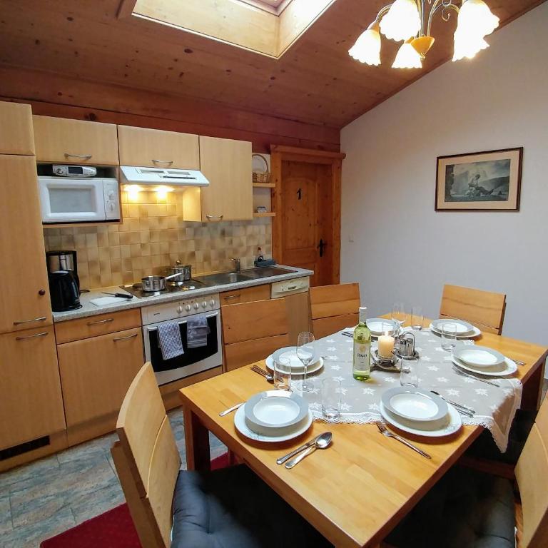 Ferienhaus Bergblick - Apartment mit 3 Schlafzimmern und Balkon - 3