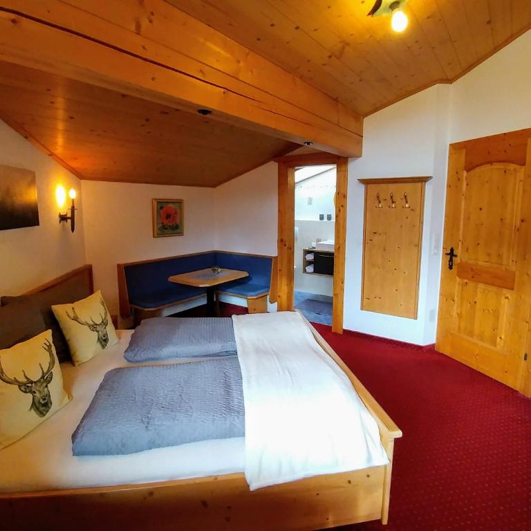 Ferienhaus Bergblick - Apartment mit 3 Schlafzimmern und Balkon - 10