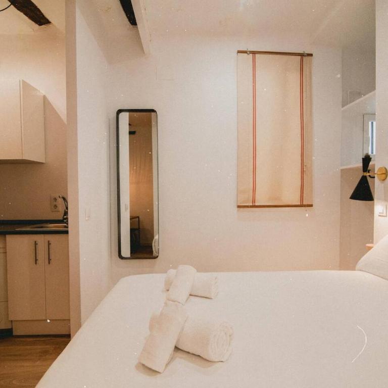 CHARMING DESIGN APARTMENT REINA SOFIA - Apartment - 7