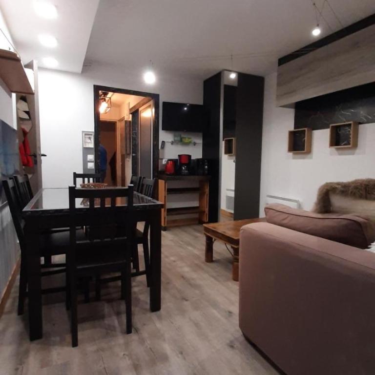 appartement luxe Vars pied des pistes 6 couchages - Appartement 2 Chambres - 8