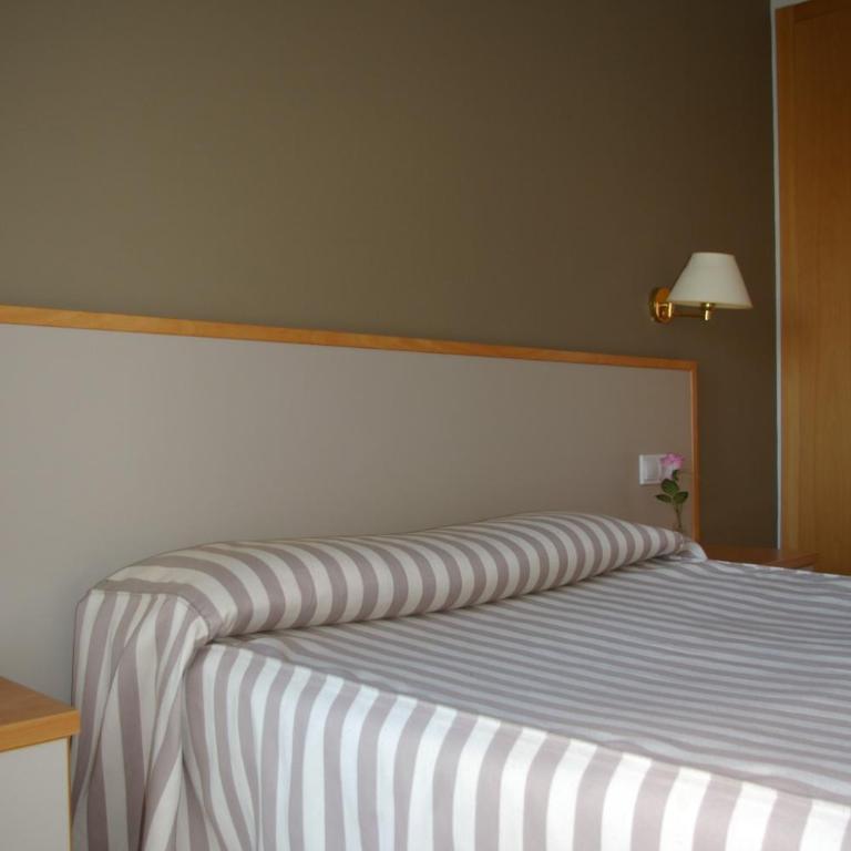 Hotel Cosmos Tarragona - Habitación Doble con balcón - 6