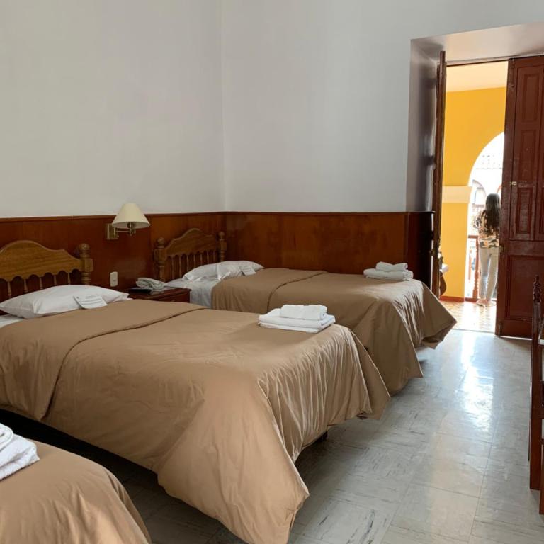 Hotel Santa Rosa - Habitación Triple - 1