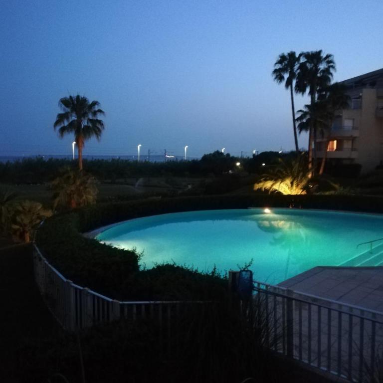 Antibes T2 Vue mer 48m2 Terrasse Parking Piscine Plage - Appartement 1 Chambre - 10