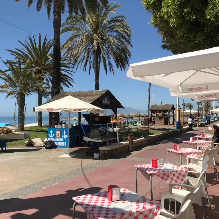 Malaga Beach House, 2 city bikes, 2 children's bikes, WiFi, BIG terrace, BBQ, Family, Childfriendly - Two-Bedroom House - 66