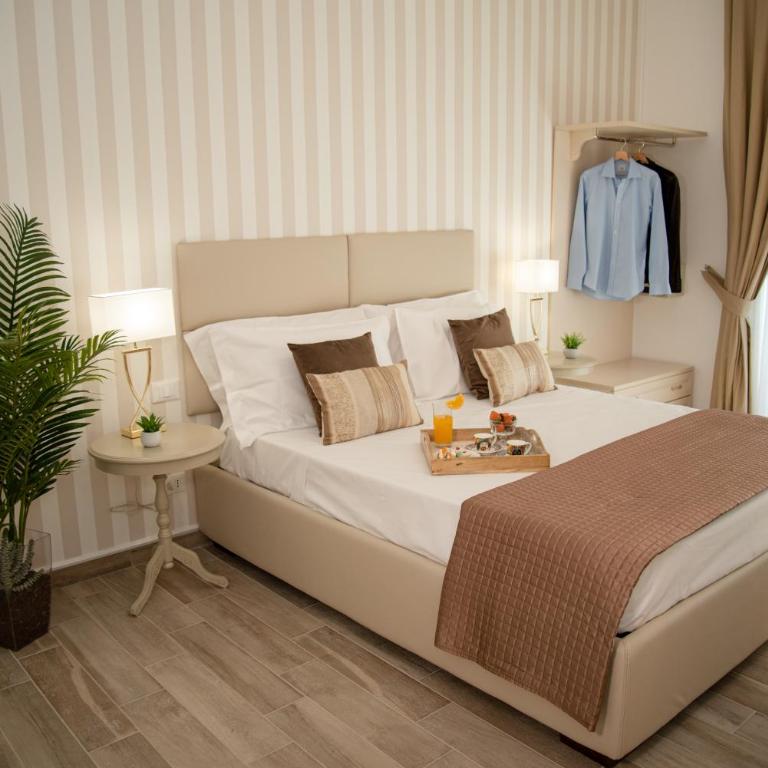 Porta Aragonese Luxury Rooms - Deluxe Double Room (2 Adults + 1 Child) - 1