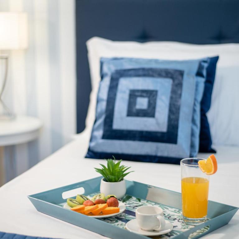 Porta Aragonese Luxury Rooms - Deluxe Double Room (2 Adults + 1 Child) - 3