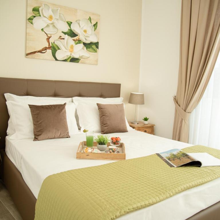 Porta Aragonese Luxury Rooms - Deluxe Double Room with Balcony - 6