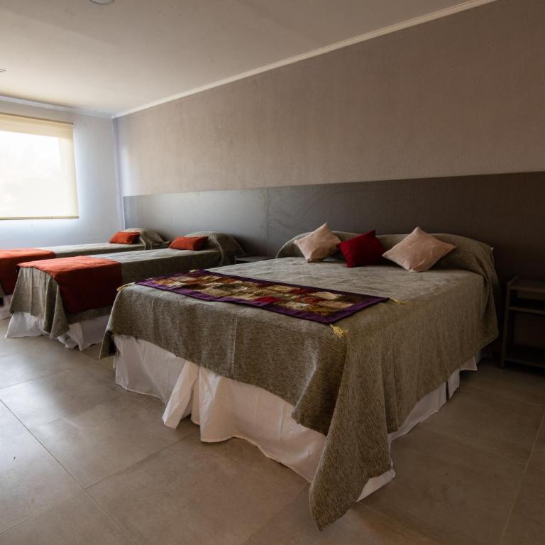 Hotel Las Piedras - Habitación Cuádruple con vistas a la montaña - 5