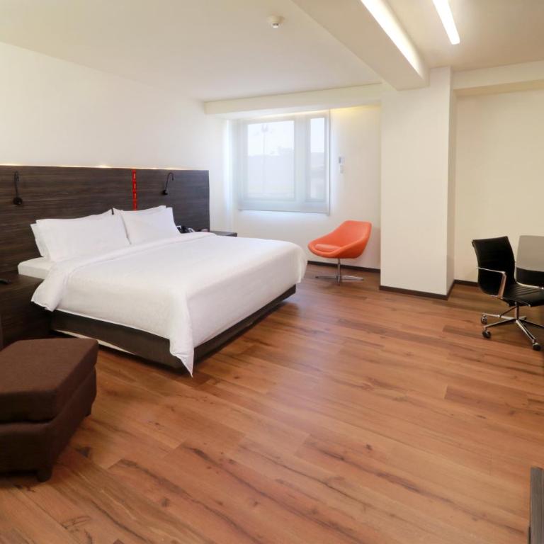 Holiday Inn Express Mexico Aeropuerto by IHG - Habitación Estándar - Cama extragrande - 6