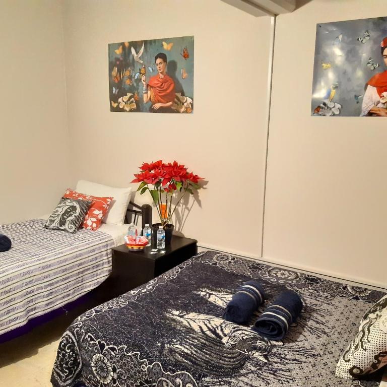 Alameda House - Standard Double Room with Shared Bathroom - 13