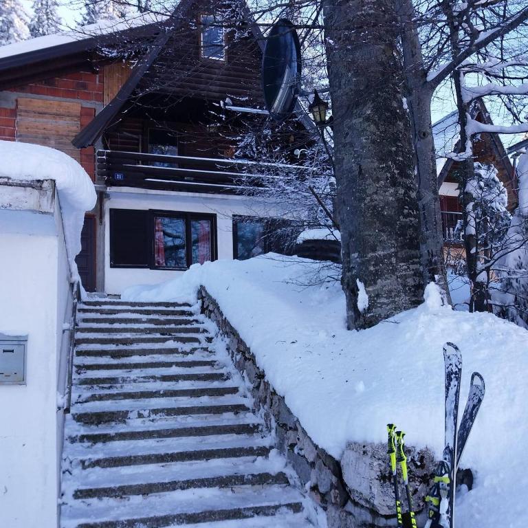 Čarobna Kuća Jahorina - Three-Bedroom House - 24