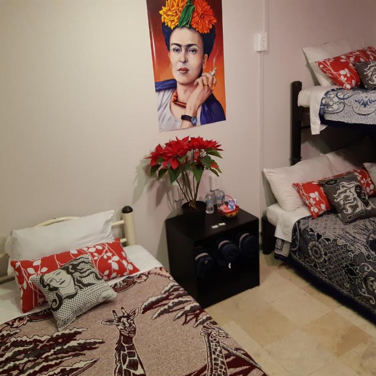 Alameda House - Standard Double Room with Shared Bathroom - 14