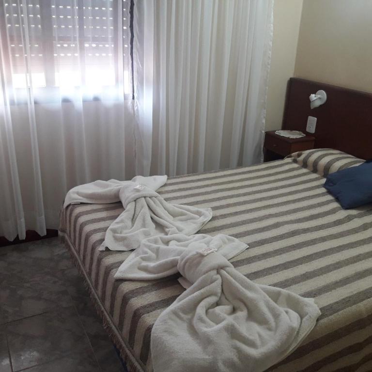 HOTEL SAN JORGE - Habitación Doble Estándar - 1 o 2 camas - 4