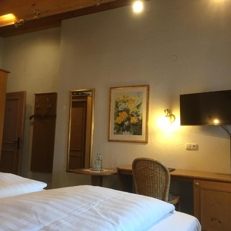 Kur- und Ferienhotel Haser - Standard Doppelzimmer - 12