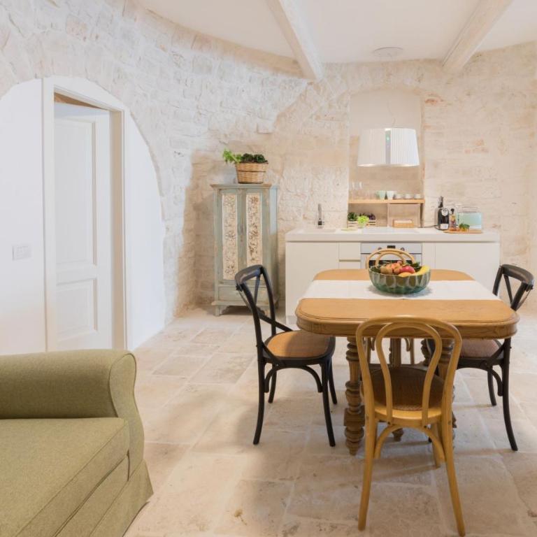 Trulli Resort Aia Piccola - Trullo con 3 Camere da Letto - 9