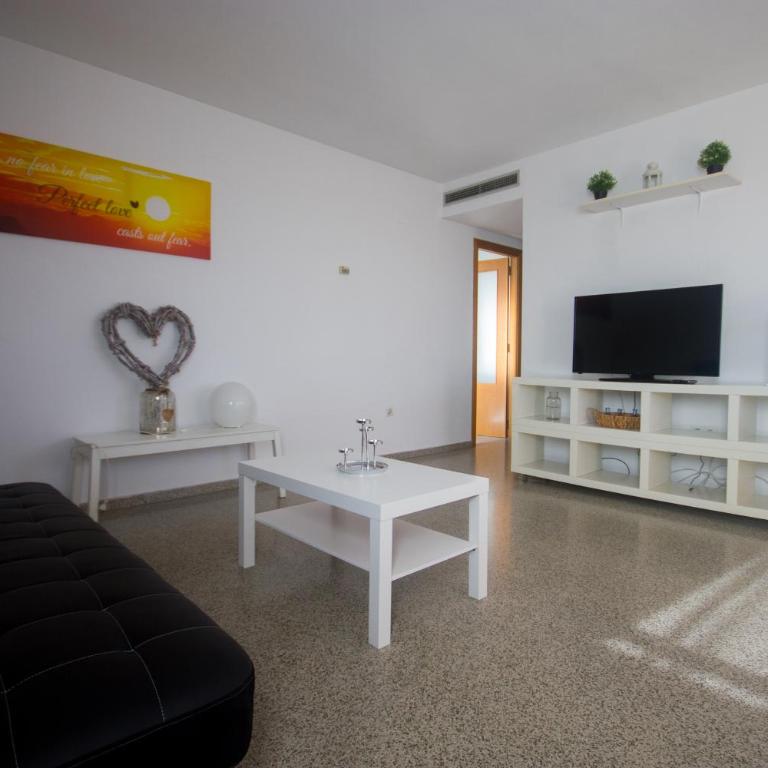 Front Sun Beach Apartment - Two-Bedroom Apartment - 6