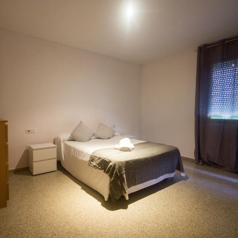 Front Sun Beach Apartment - Two-Bedroom Apartment - 1