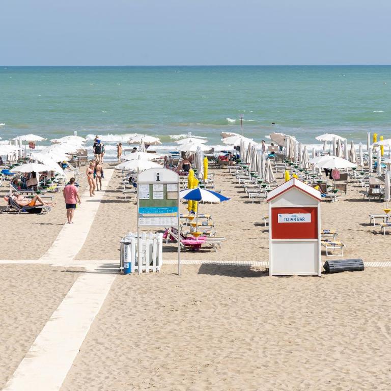 Hotel Tizian Beach - Camera Matrimoniale/Doppia con Letti Singoli con Vista Mare - 4