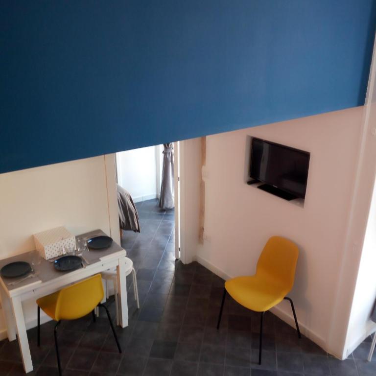 Manuela Apartments San Domenico Centro Storico - Appartamento con 2 Camere da Letto - 12