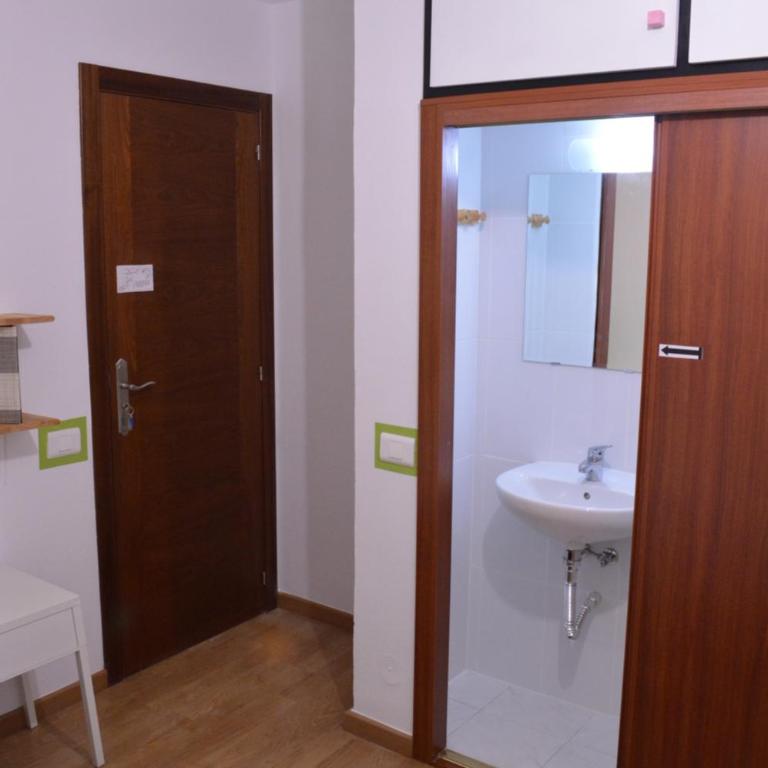 ArArAt Hostel - Habitación Doble Estándar con baño compartido - 3