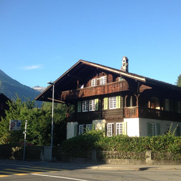 Traditional Swiss-Flat - Appartement 2 Chambres - 16