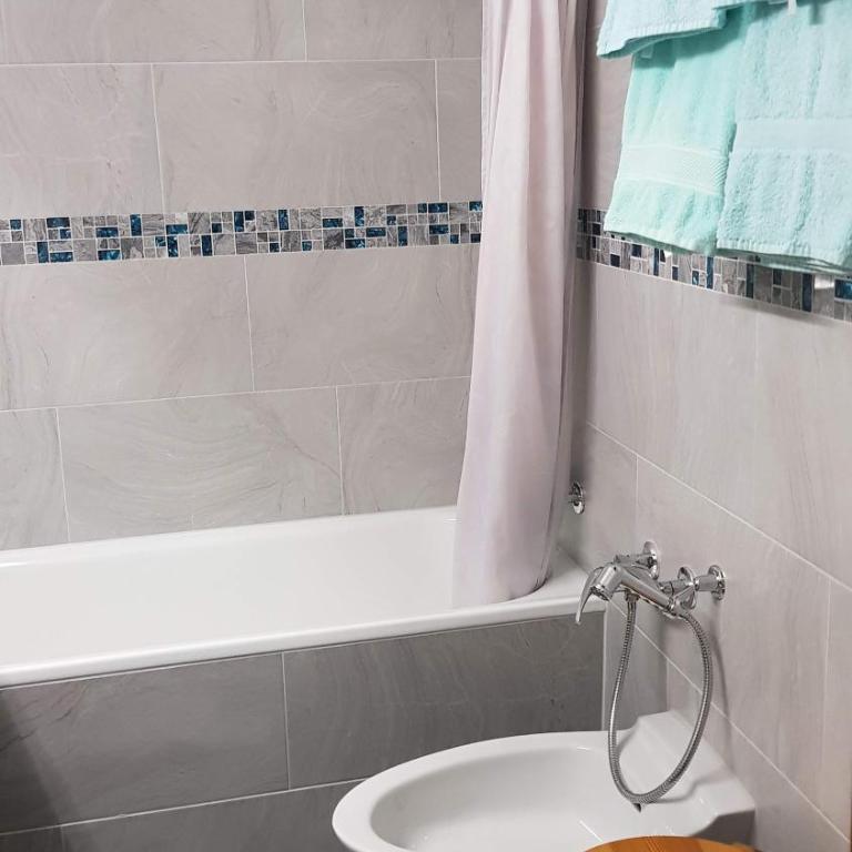 Holiday accommodation - swimming pool available - Superior Apartment - 15