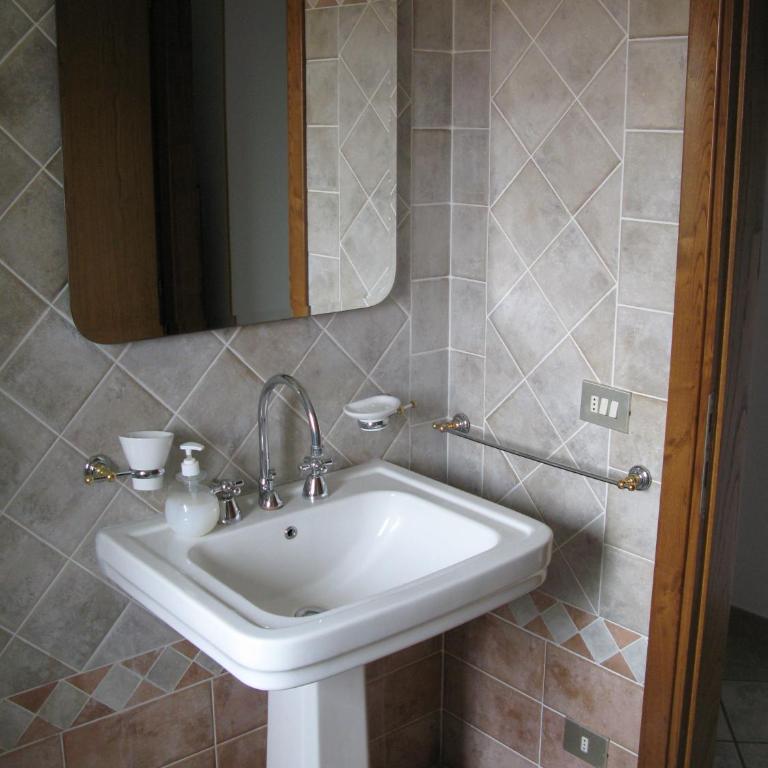 Agriturismo Renai e Monte - Appartamento con 2 Camere da Letto - 1
