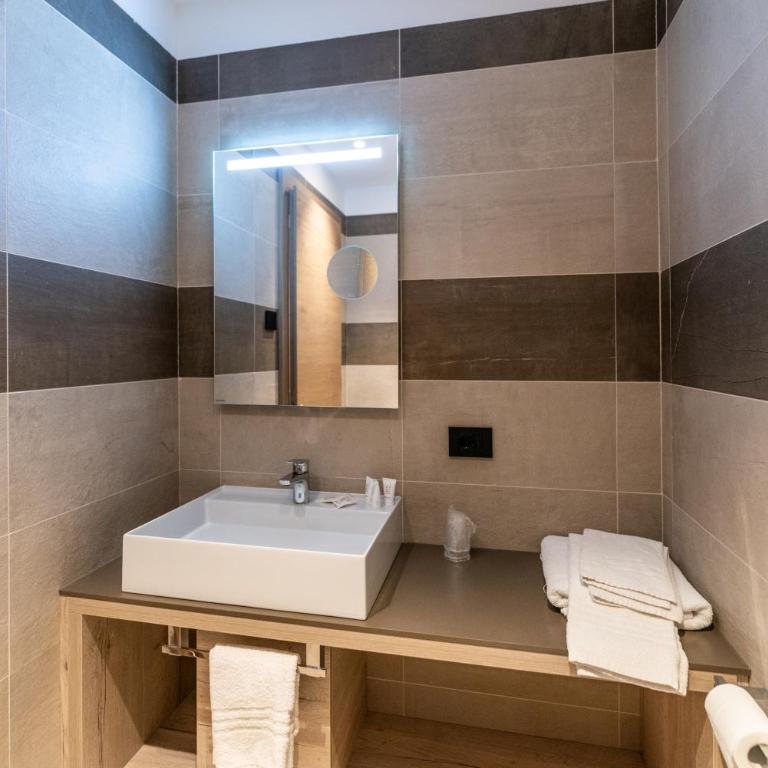 Lady Maria Hotel Wellness & Resort - Junior Suite - 6