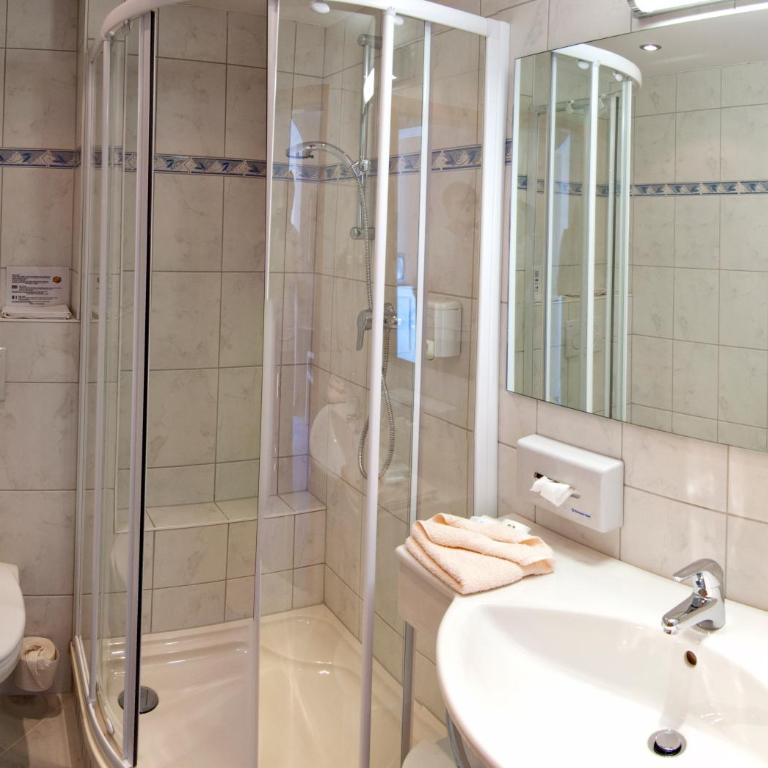 Hotel Wagner - Doppelzimmer mit Südbalkon - 4