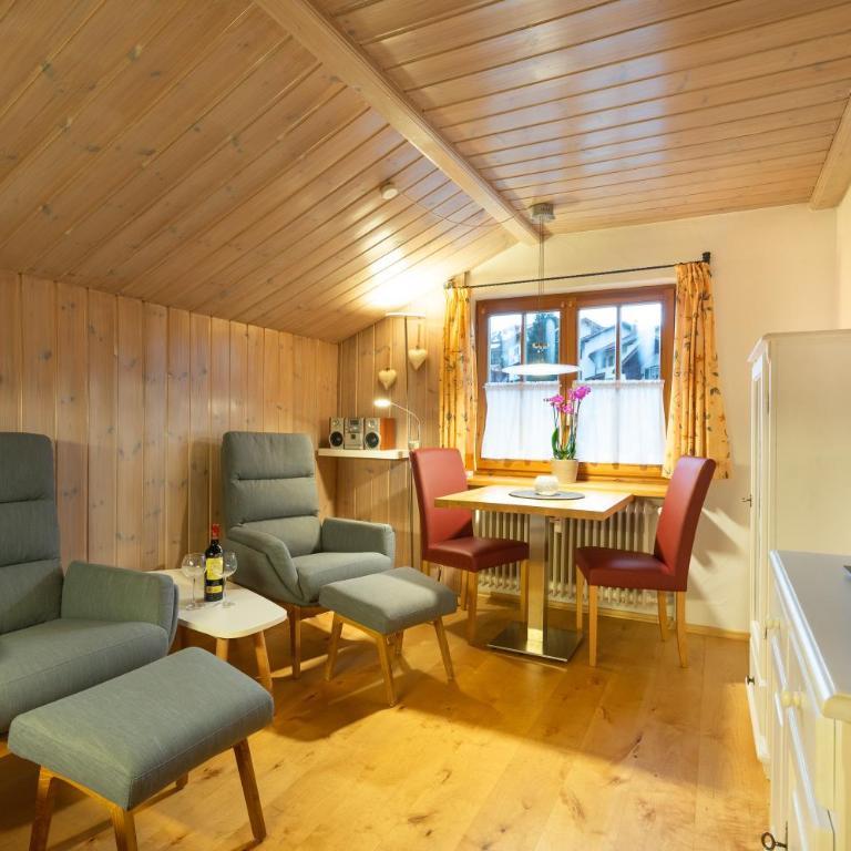 Ferienwohnungen Alpentraum - Haus Stefanz - Apartment mit Blick auf die Berge - 2