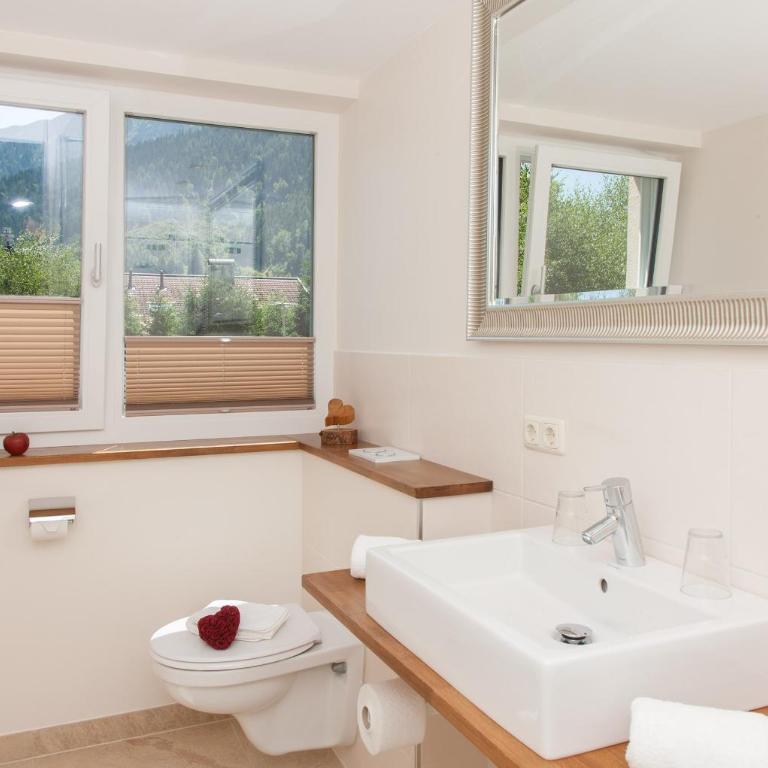 Boutiquehotel Berghof - Doppelzimmer - 8