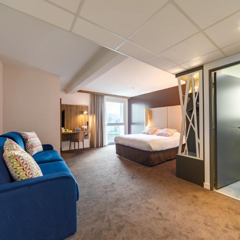 Campanile Annemasse Est Findrol CHAL - Chambre Quadruple avec 1 Lit Double et 1 Canapé-Lit - 5