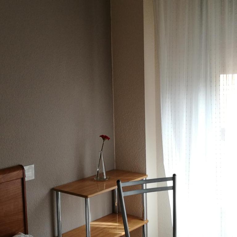 Pensión Santiago - Habitación Doble con baño privado - 2 camas - 12