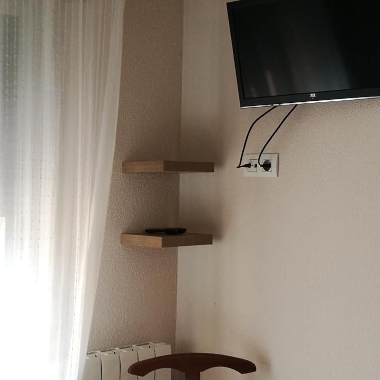 Pensión Santiago - Habitación Doble con baño privado - 2 camas - 13