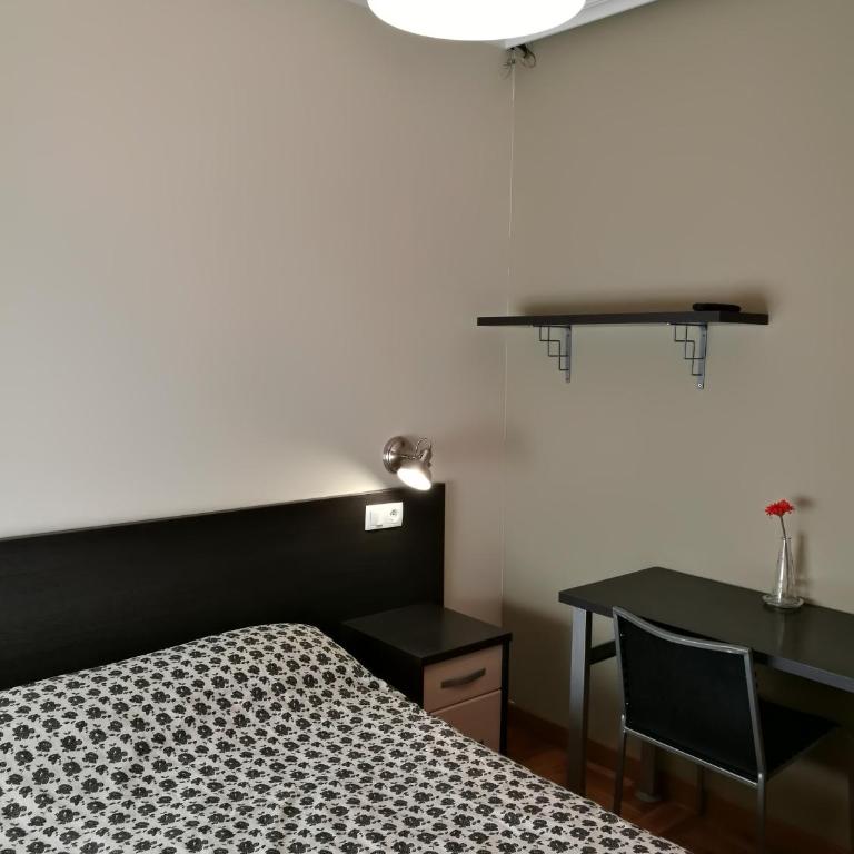 Pensión Santiago - Habitación Doble con baño privado - 10
