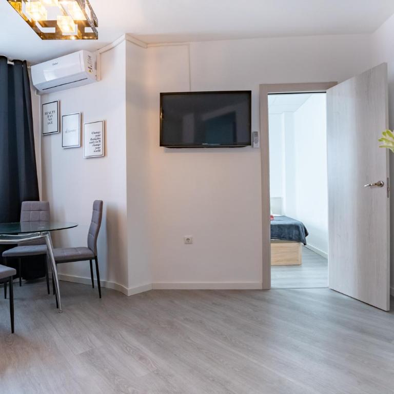 Versus Apartment City Center - Two-Bedroom Apartment - 5