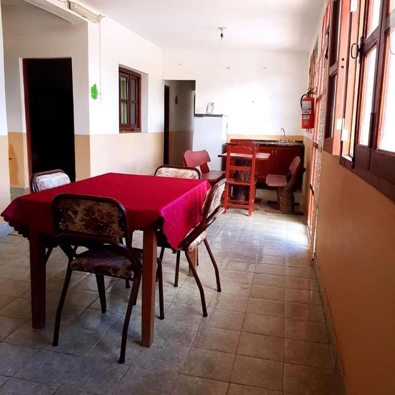 Hopedaje Felisa - Habitación Doble con baño privado - 1 o 2 camas - 1