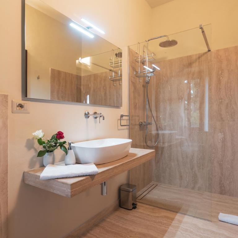 Wine Estate Rooms Paradiso di Cacuci - Deluxe Double Room - 1