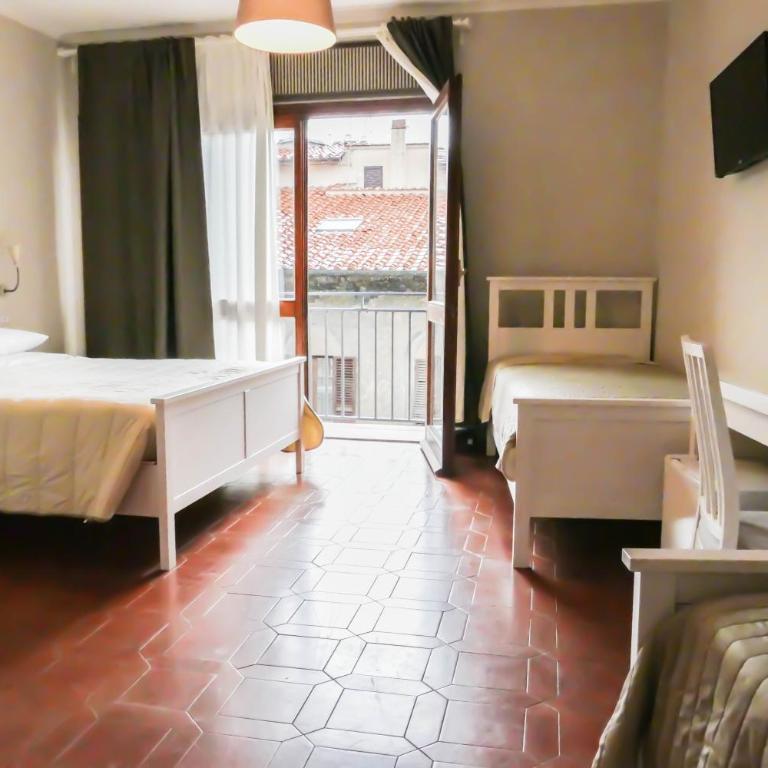 Gialel Pisa - Camera Quadrupla con Bagno Privato - 2