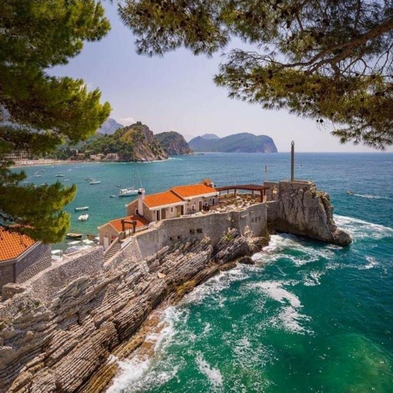 Apartments Teodora Obala - Standard Triple Room with Sea View - 8