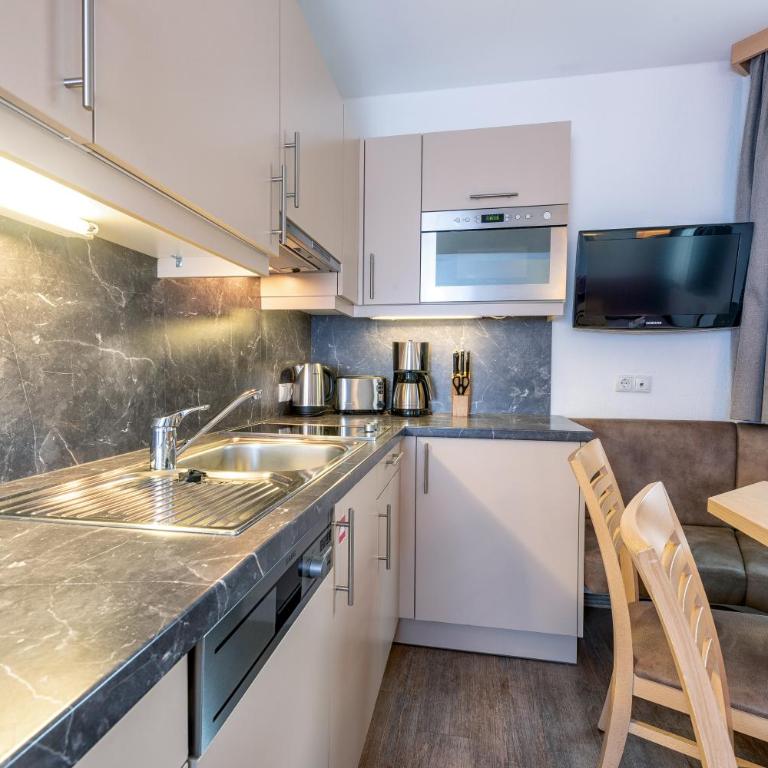 Alpenresort Thanner - Apartment mit 2 Schlafzimmern (4-6 Erwachsene) - 9