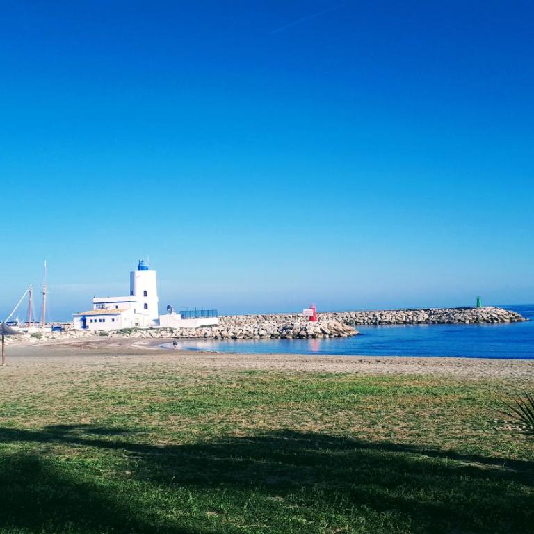 Apartamento 409 Marina Real Puerto de la Duquesa playa - Apartamento - 43