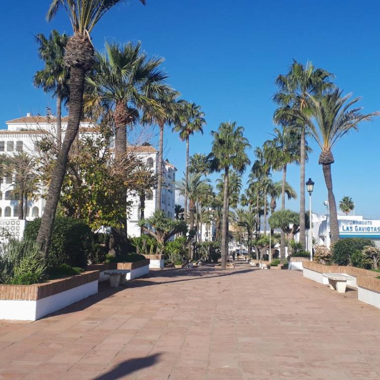 Apartamento 409 Marina Real Puerto de la Duquesa playa - Apartamento - 5